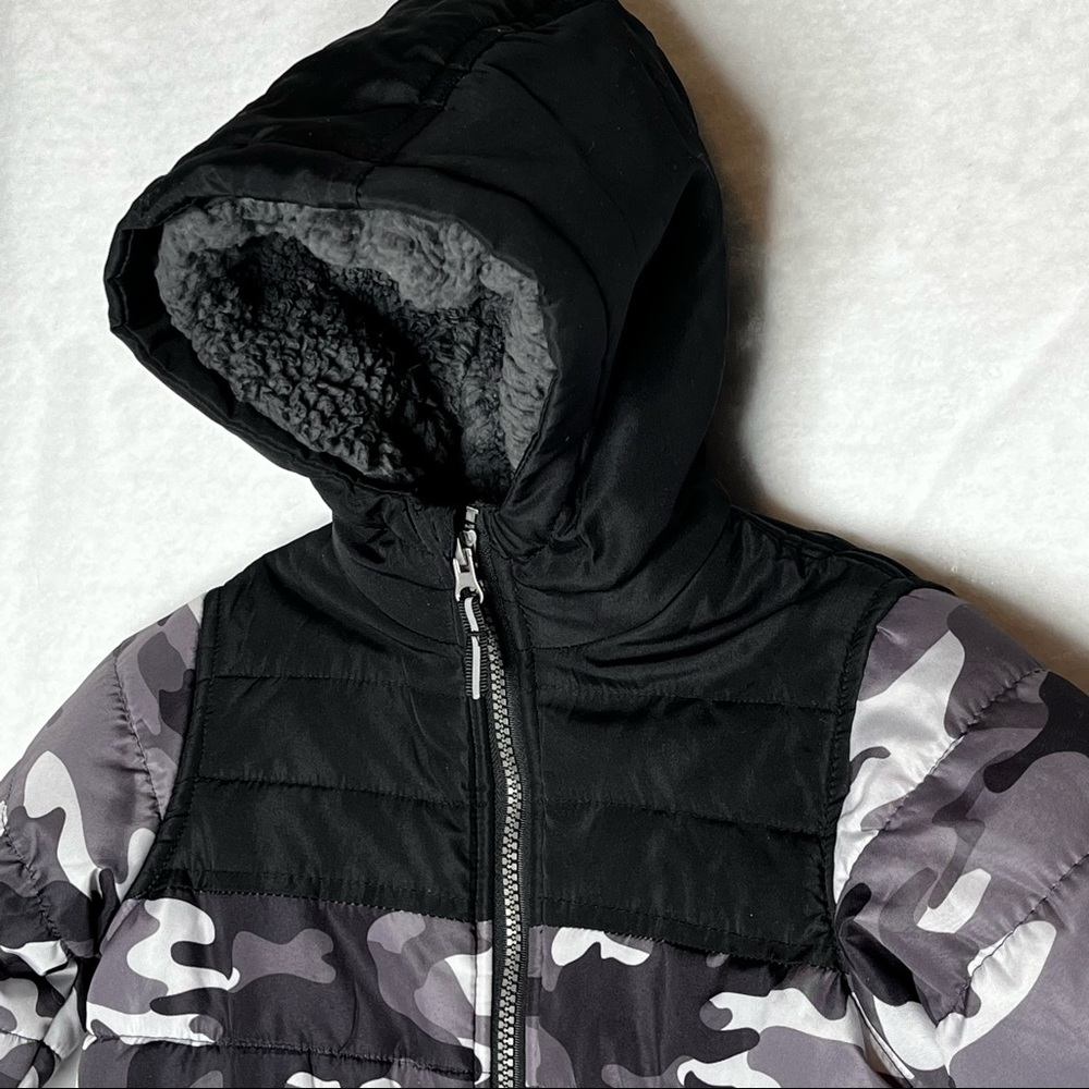 AQ Boys Camouflage Fleece Lined Winter Gray Black Faux Shearling Hood Zip Front - Picture 2 of 7